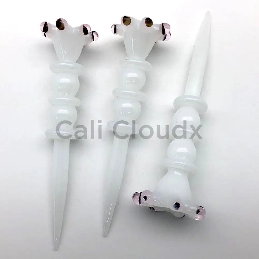 Imported White color Dabber - Cali Cloudx Inc